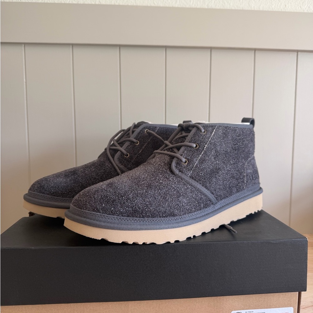 UGG Men's Gray Suede Chukka Boots with Cream Sole NWT